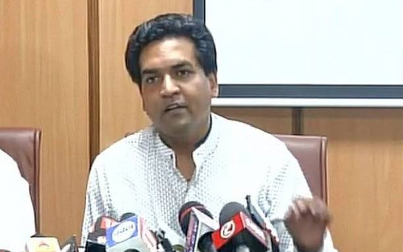 बीजेपी नेता कपिल मिश्रा ने निकाला नागरिकता कानून के समर्थन में रैली, लगाए आपत्तिजनक नारे