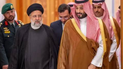 بے وقعت سے ہوکر رہ گئے ہم 200 کروڑ عالم کے مسلمان