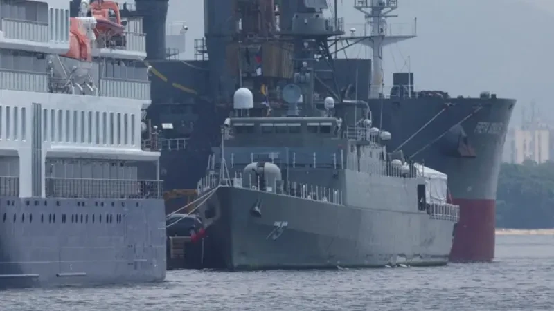 قطر میں امریکی فضائی اڈے پر ایرانی بیلسٹک میزائل حملہ: ’خامنہ ای کی نماز جنازہ آج، تدفین 6 مارچ کو ہو گی‘، ایرانی سرکاری میڈیا