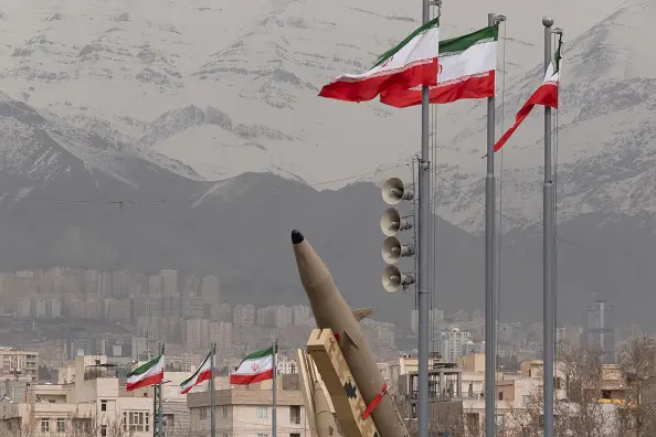 قطر، ایران میں تنصیبات پر حملوں کے بعد گیس کی قیمتوں میں بڑا اضافہ، کویت میں آئل ریفائنری پر ڈرون حملے کے بعد لگی آگ پر قابو پا لیا گیا