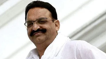 یو پی حکومت کو جھٹکا، مختار انصاری کے بھائی کی جائداد قرق کرنے کا ڈی ایم کا حکم منسوخ