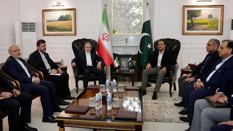 عراقچی نے ’امریکہ کے لیے ایران کے تحریری پیغامات‘ پاکستانی حکام کے حوالے کیے، وزیر خارجہ پیر کو پوتن سے ملاقات کریں گے: ایرانی میڈیا