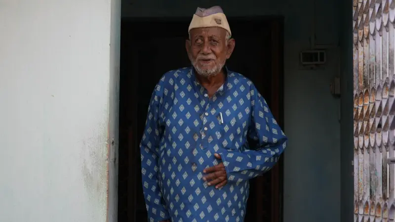 میر جعفر کی اولاد کا نام ووٹر لسٹ سے خارج، ثابت کرنا ہوگا کہ ان کا تعلق واقعی انڈیا سے ہے