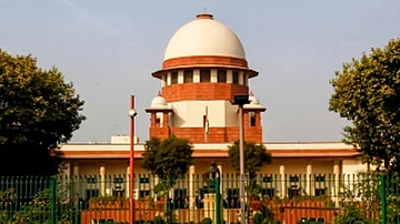 ووٹ ڈالنے اور انتخاب لڑنے کا حق بنیادی نہیں، سپریم کورٹ نے ہائی کورٹ کا فیصلہ کالعدم قرار دیا