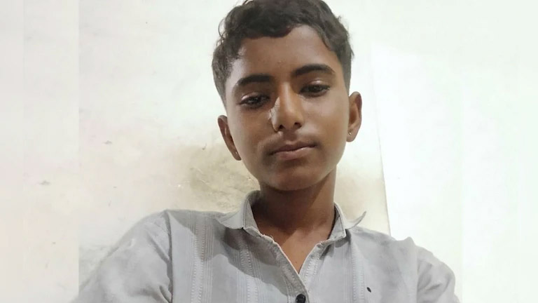 بس میں 14 سالہ لڑکے کی اچانک طبیعت بگڑنے سے موت، نانی کے گھر پہنچنے سے پہلے ہی دم توڑ گیا