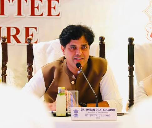 کیا یوپی کو 4 حصوں میں بانٹنے کی کوئی منصوبہ بندی ہے؟ بی جے پی وضاحت کرے: عمران پرتاپ گڑھی