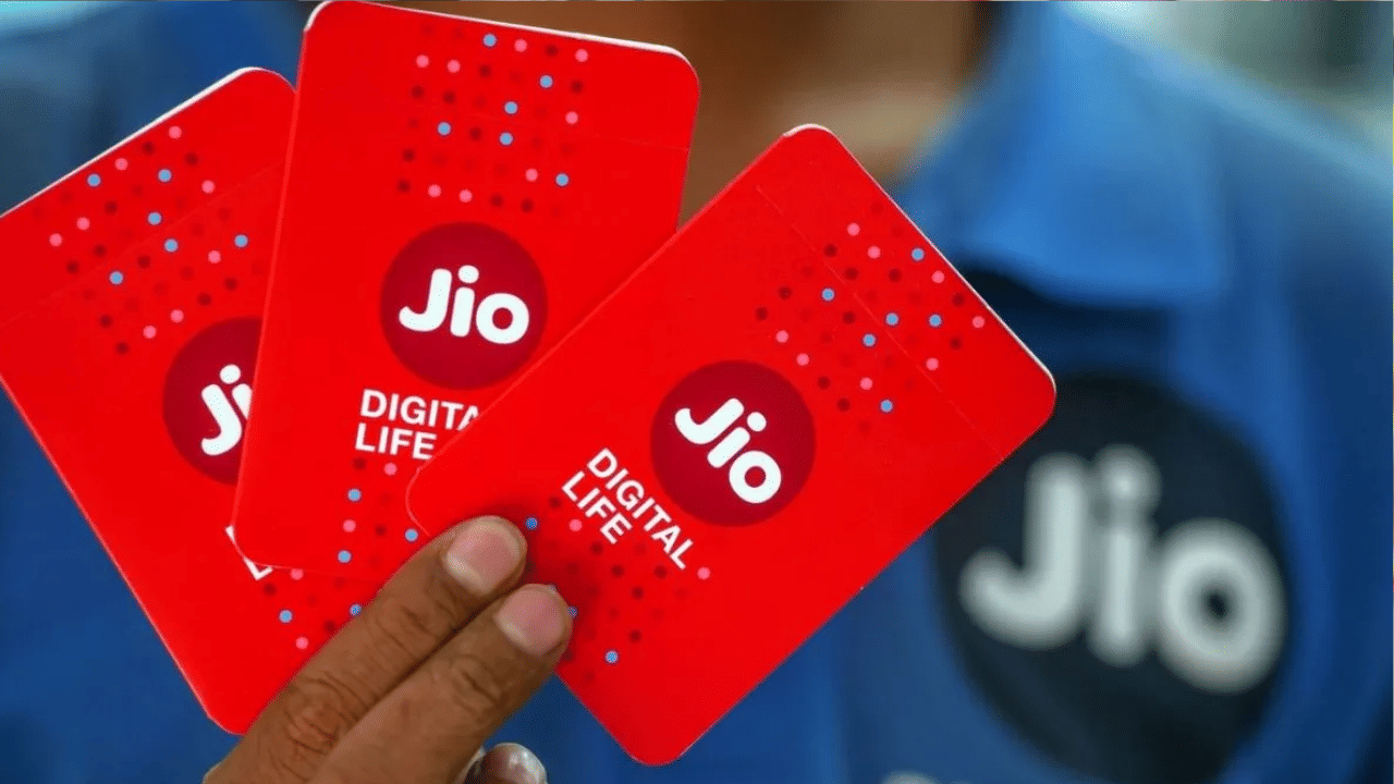 جیوپلان: صرف 123 روپے میں 28 دن کی مدت، روزانہ 500MB ڈیٹا، لامحدود کالنگ اور 300 SMS